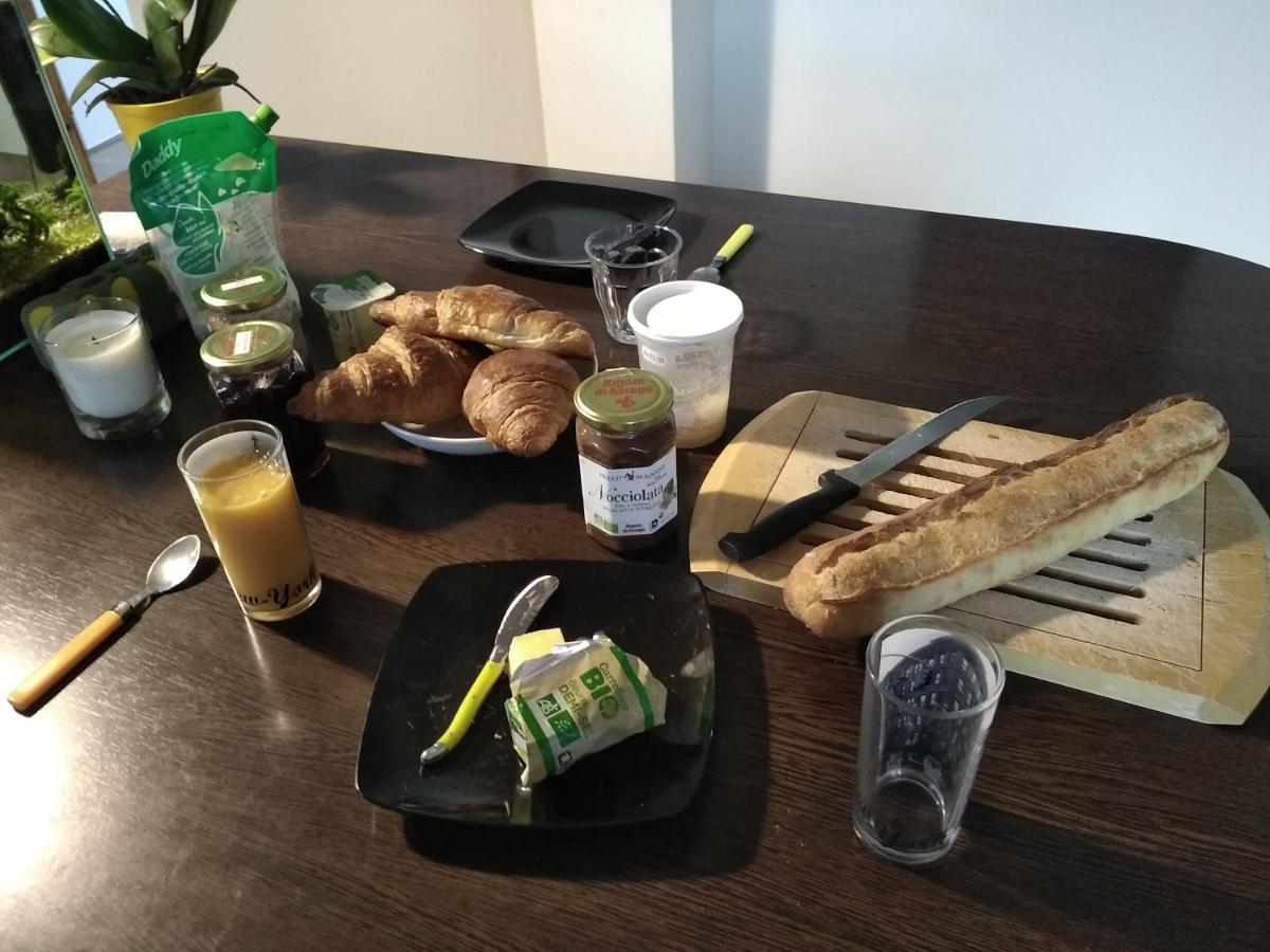 לינה וארוחת בוקר Monterolier A La Campagne, Au Calme מראה חיצוני תמונה